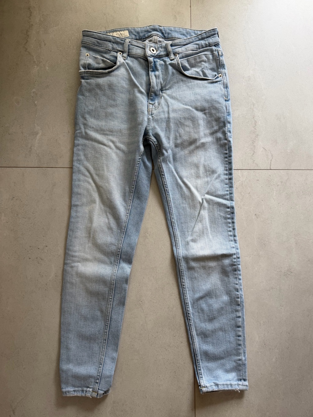 ZARA Men’s Light Wash Skinny Denim Jeans